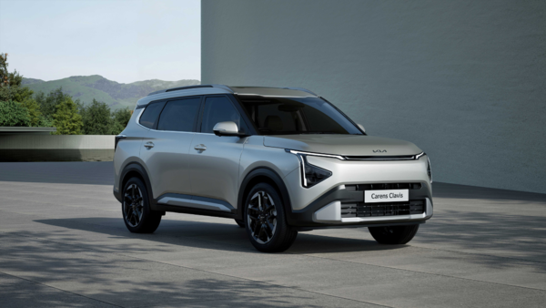 Kia Carens Clavis launched in India at Rs 11.5 lakh: Features, variants, specs and more 4 Kia Carens Clavis exterior