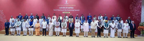 Leaders who attend the Niti Aayog meeting Grt-XRhWMAAtpdQ