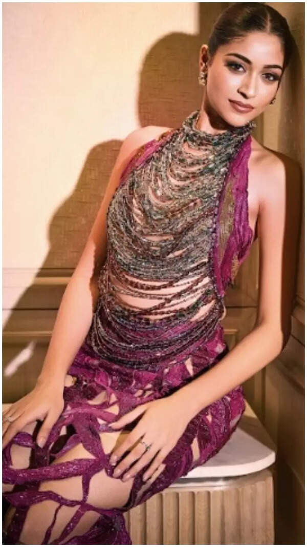 Outfit by Abhishek Sharma; Jewellery by Prism
