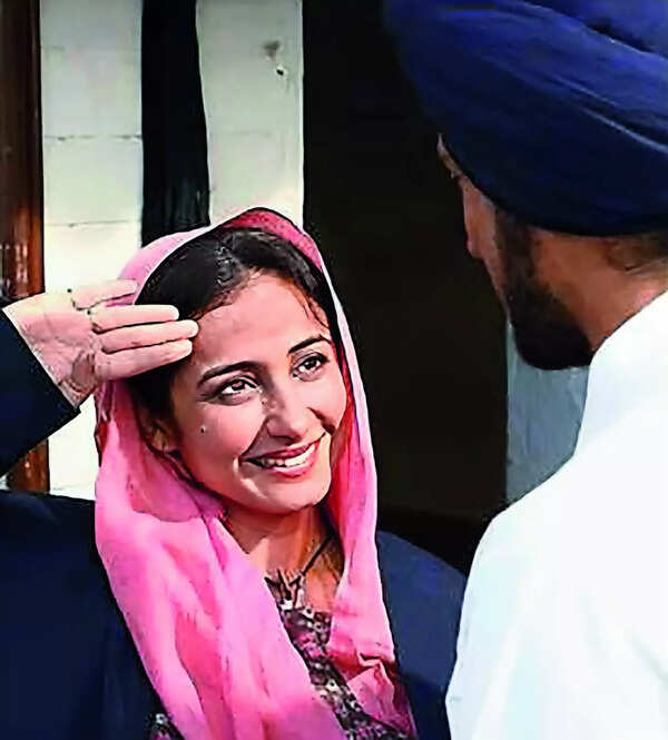 p4_ss_divya-dutta-films-759_copy