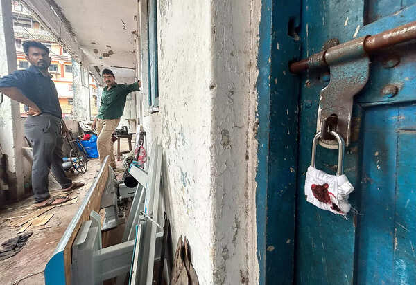 UNSAFE_BUILDING_SEALED_PANAJI_26_05_2025_5
