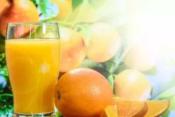 New Delhi, May 28 (Ians) loves to drink sugary drinks such as soft drinks, fruit juice or energy and sports drinks? They can increase their risk of developing type 2 (T2D) diabetes, according to a study. Drink soft drinks, fruit juices can increase the risk of diabetes: study
