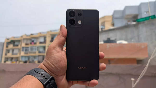 Oppo K13 back panel