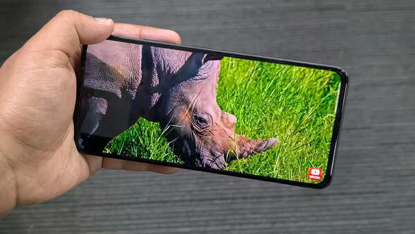 Oppo K13 screen looks vibrant