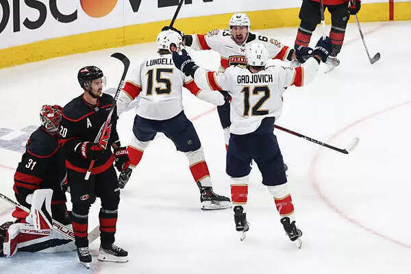 ​The Florida Panthers celebrates with teammates ​