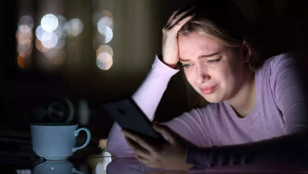 Social media mental health (3)