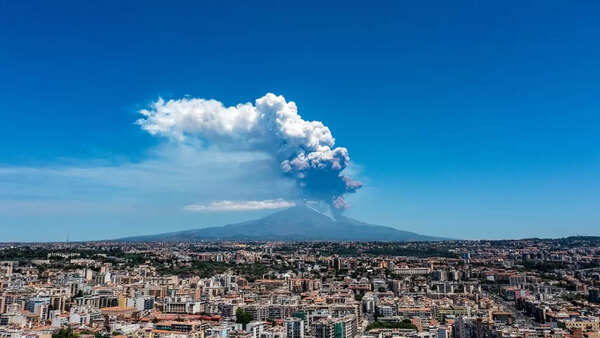 Mount Etna (1)