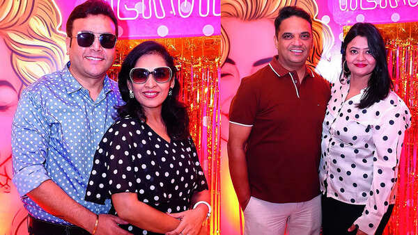 (L) Abhishek and Sonika (R) Anurag and Sonal