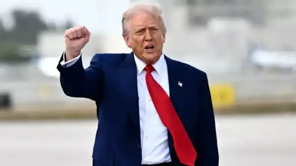 Trump travel (1)