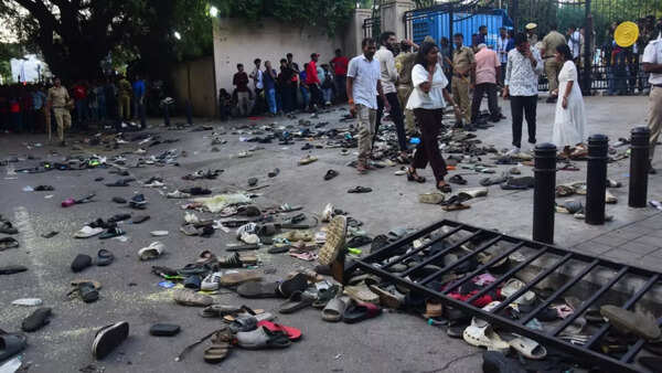 The scene outside the Chinnaswamy Stadium in Bengaluru where a stampede took place on 4 June. Chinnaswamy Stadium 01