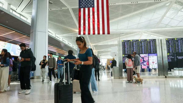 Trump travel (4)