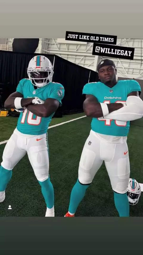 Tyreek Hill and Willie Gay Jr.