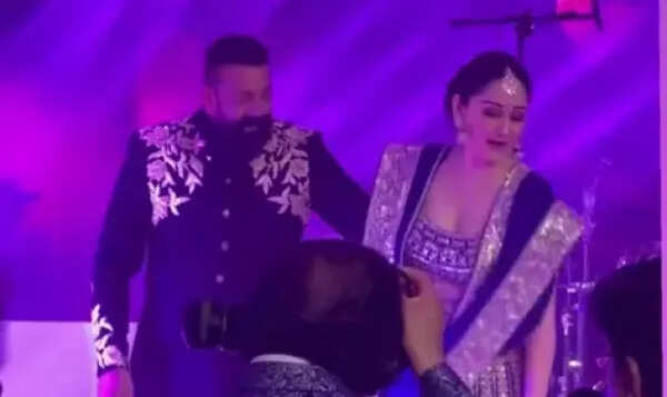 Maanayata - Madhuri