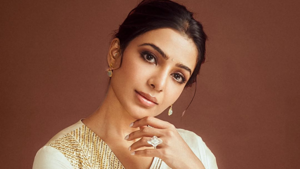 Samantha draped a luxurious satin silk saree