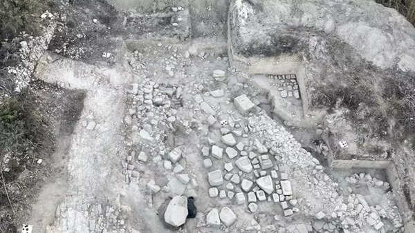 Artefacts found from the ancient temple