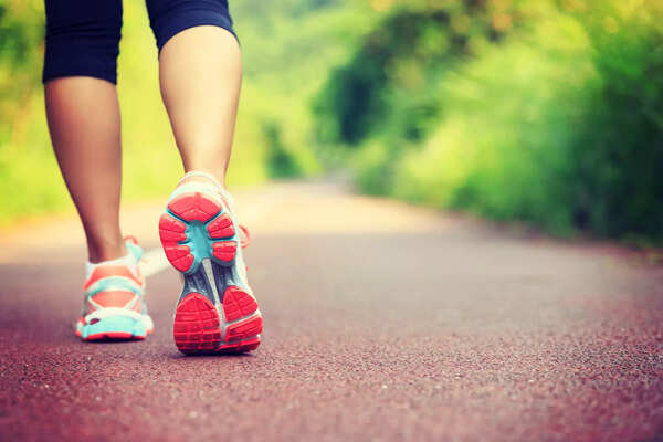 While walking may help prevent chronic back pain, experts warn it’s no miracle cure — and certainly not a substitute for professional care when symptoms worsen. (Image :iStock) Walking