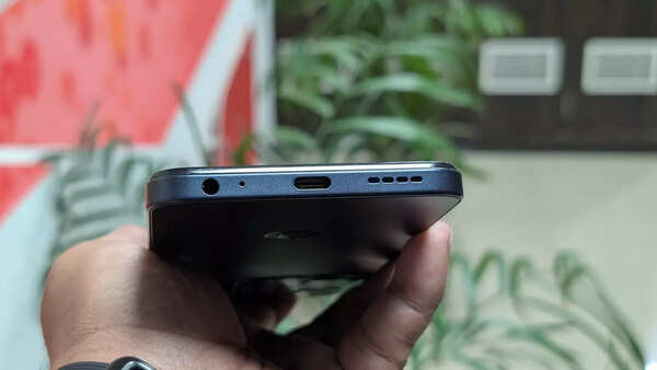USB Type-C port, 3.5mm audio jack and speaker grille