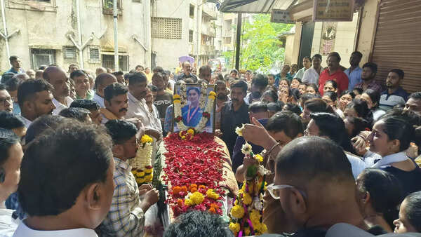 Last rites of Roshni Songhare