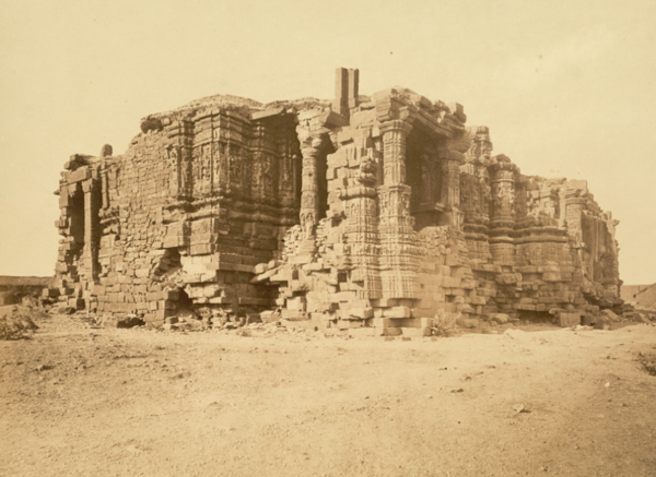 Ruined Somnath temple, 1869 (Credits: wikimedia Commons)