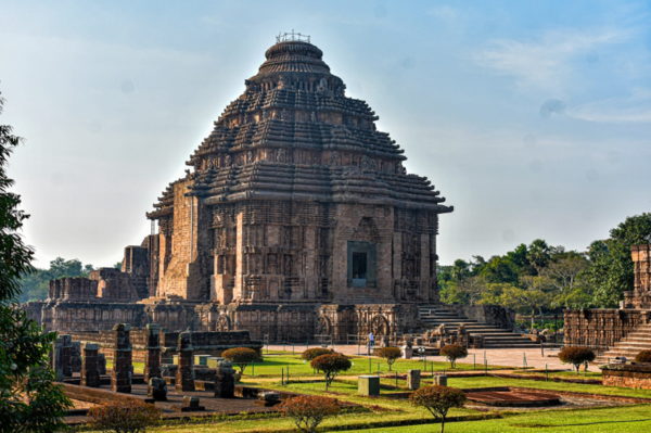 Konark Temple- present day (credits: Wikimedia commons)