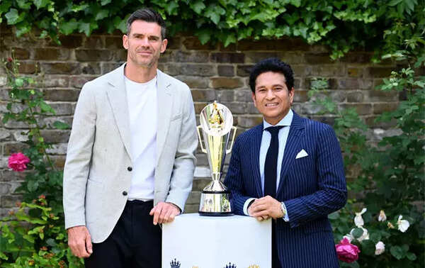 James Anderson and Sachin Tendulkar with the new Trophy for the India vs England Test series. (Pic courtesy - bcci) Anderson-Tendulkar Trophy