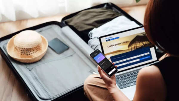 How do Americans plan for a trip?