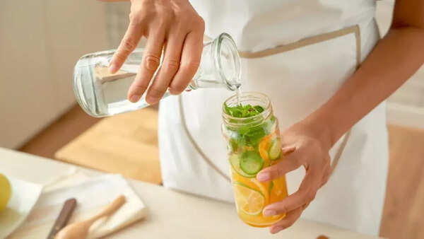 Cucumber mint water (1)