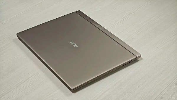 Acer Swift Neo laptop top view