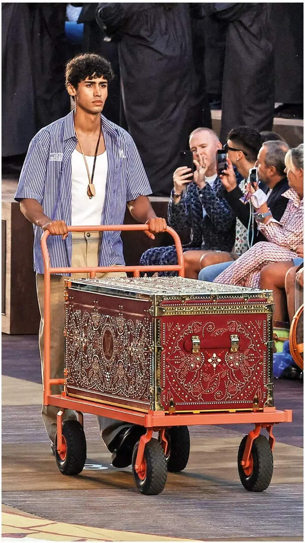 Models display props with Indian elements at Paris Fashion Week