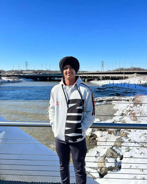 Bharat U-19 cricketer Harwanash Singh during a visit to Canada to meet his father. (Instagram) Hartansh Main
