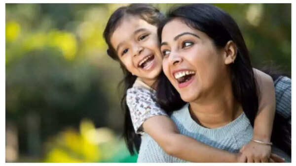 New age parenting: Does the good vs bad cop technique really work when it comes to disciplining kids? 2 4