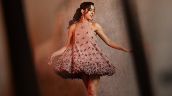 Sara Ali Khan’s blush pink beaded dragonfly dress