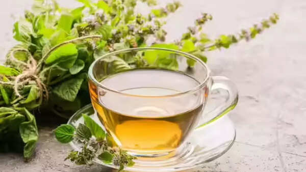 Lemon balm tea