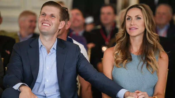 Lara Trump (9)