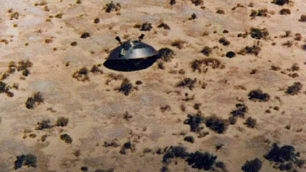 UFO (2)