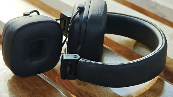 Marshall Major V earcups