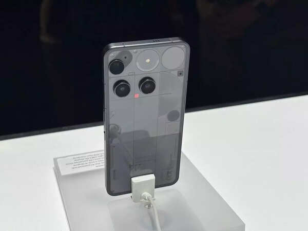 Nothing Phone (3) in Black colour