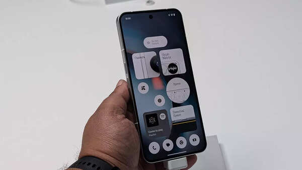 Nothing Phone (3) display
