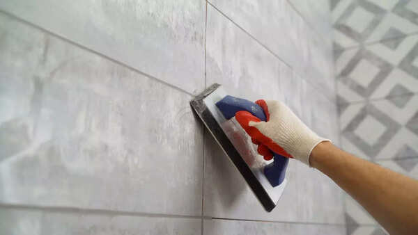 Tile cleaner