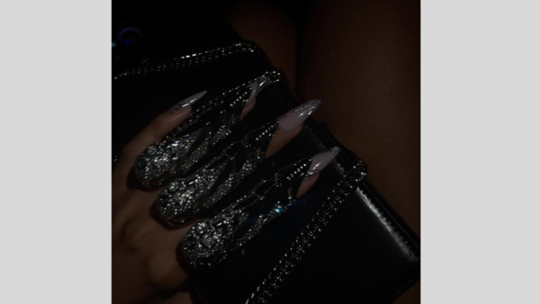 Sophia Pippen's nail art