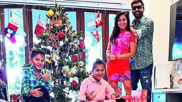 Shabir Ahluwalia with wife Kanchi Kaul and sons