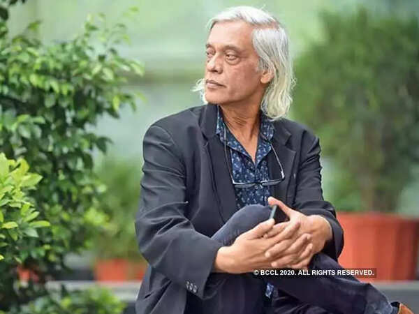 Sudhir Mishra's favourite films of Guru Dutt include Pyaasa, Kagaz Ke Phool, Chaudvin Ka Chand, and Baaz. Sudhir-Mishra