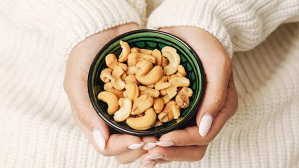What are the health benefits of cashews?