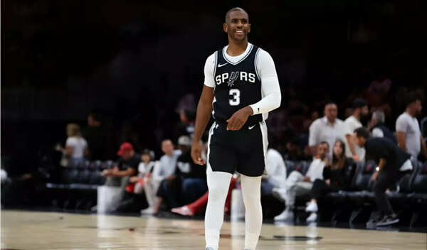 Chris Paul might join Milwaukee Bucks