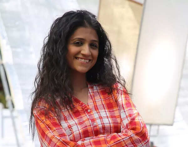 Aum Mangalam Singlem (3)