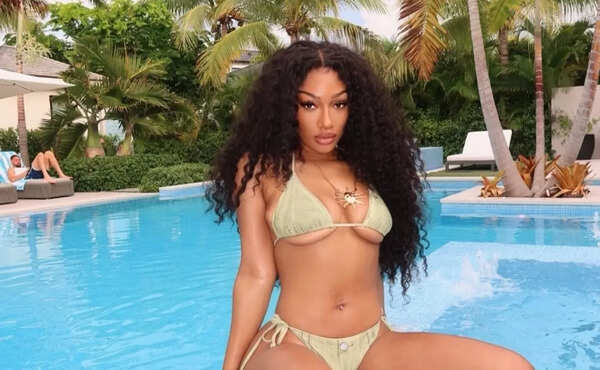 Klay Thompson spotted in Megan Thee Stallion's pictures (Image via Instagram) Megan Thee Stallion