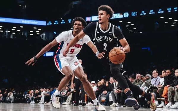 Cameron Johnson in action