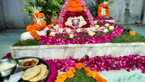 First Sawan Somwar Wishes, Messages