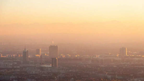 High humidity and pollution
