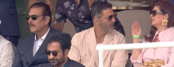 Ravi Shastri, Akshay Kumar, and Twinkle Khanna (Patkathagrab)